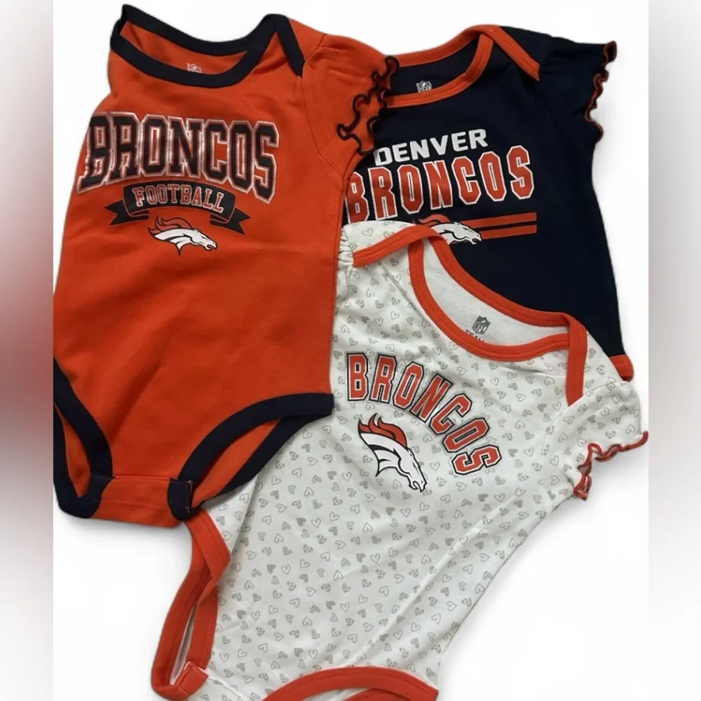 Denver Broncos Football 🏈 NFL Set of 3 Bodysuits Girls Size 12 Months
